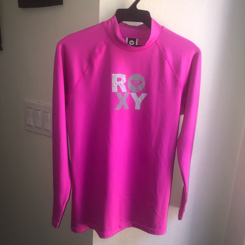 SOLD Roxy Rash Guard & OP Shorts Bundle - Picture 2 of 6